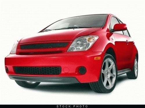 Scion xA 2006 photo 1