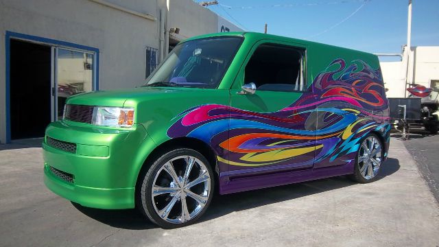 Scion xB 2004 photo 4