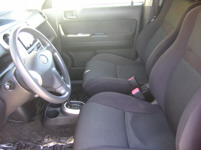 Scion xB 2005 photo 4