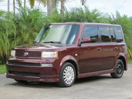 Scion xB 2005 photo 4