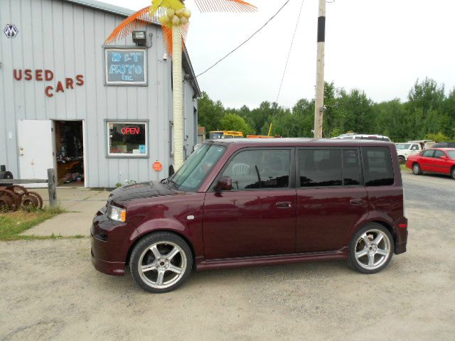 Scion xB 2005 photo 3