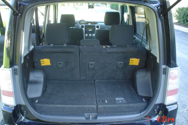 Scion xB 2005 photo 23