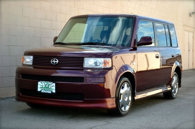 Scion xB 2005 photo 8