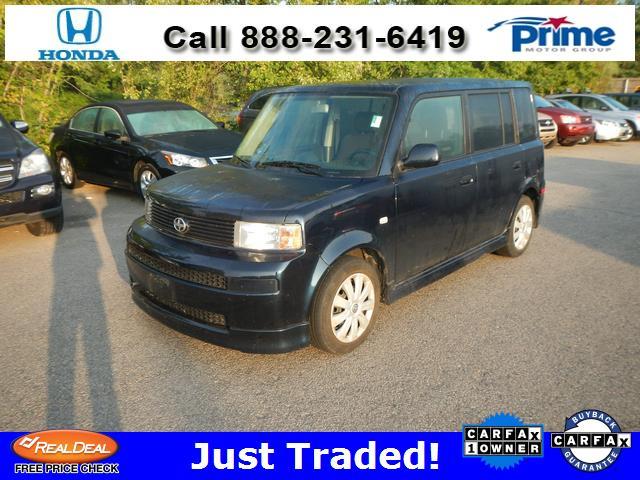 Scion xB 2005 photo 1