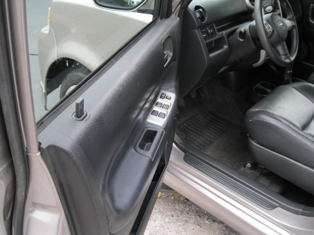 Scion xB 2006 photo 10