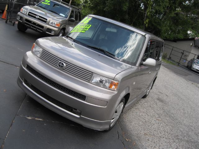 Scion xB 2006 photo 16