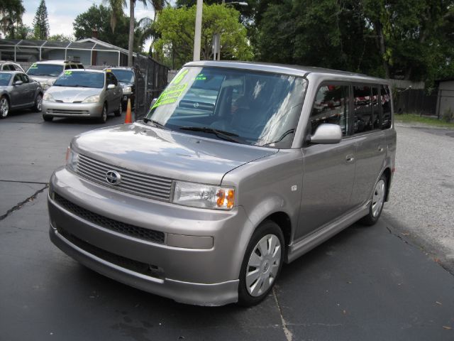 Scion xB 2006 photo 17