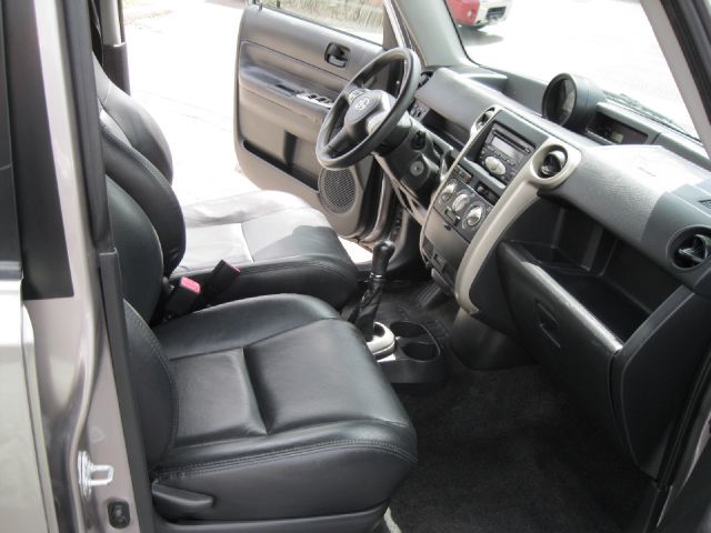 Scion xB 2006 photo 3