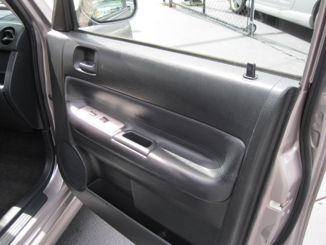 Scion xB 2006 photo 4