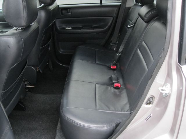 Scion xB 2006 photo 9