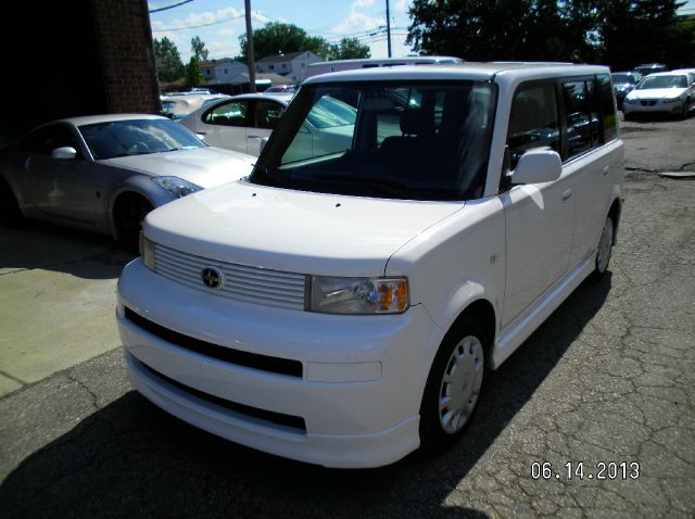 Scion xB 2006 photo 3