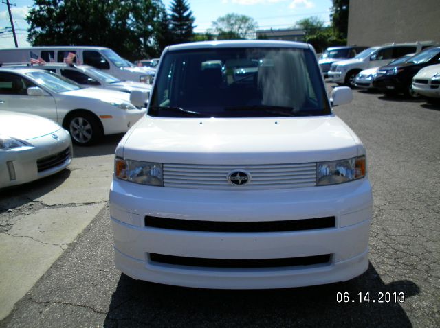 Scion xB 2006 photo 4