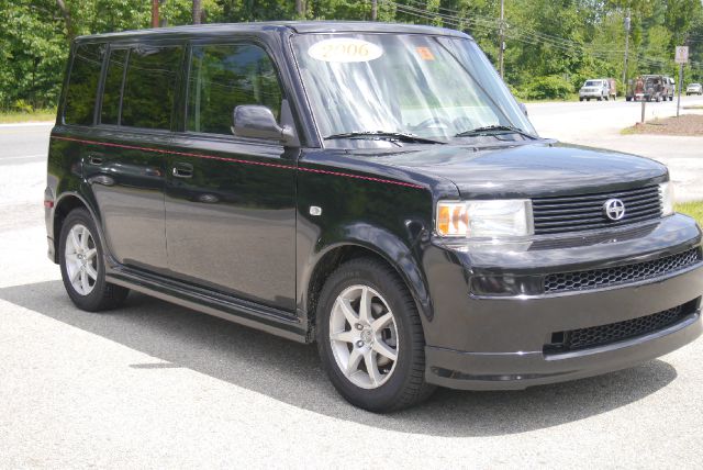 Scion xB 2006 photo 4