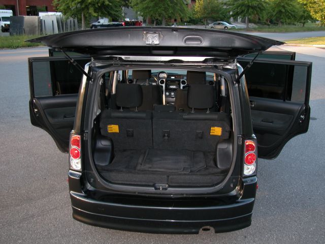 Scion xB 2006 photo 14