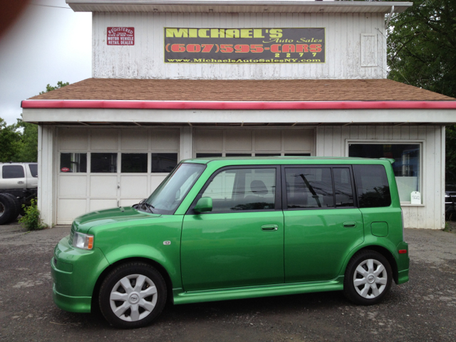 Scion xB 2006 photo 2