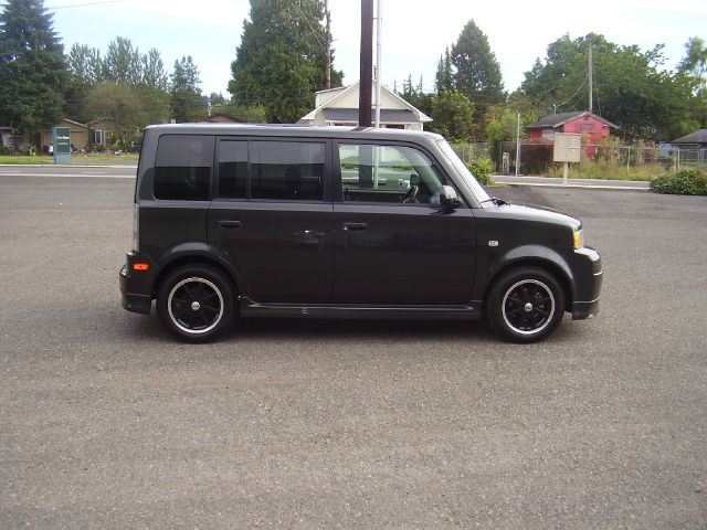 Scion xB 2006 photo 4