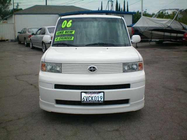 Scion xB Unknown SUV