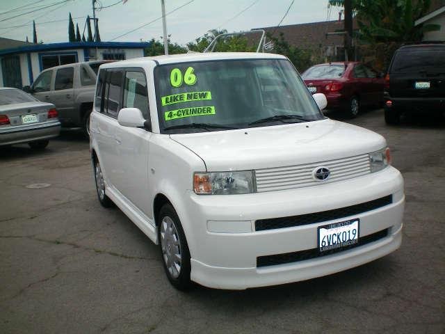 Scion xB 2006 photo 4