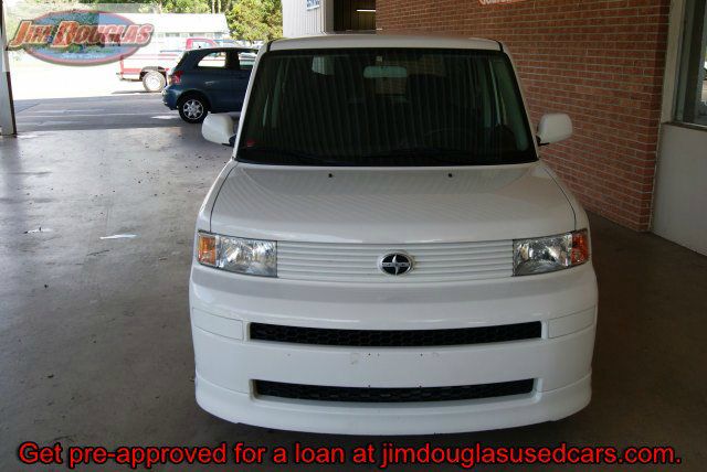 Scion xB 2006 photo 3