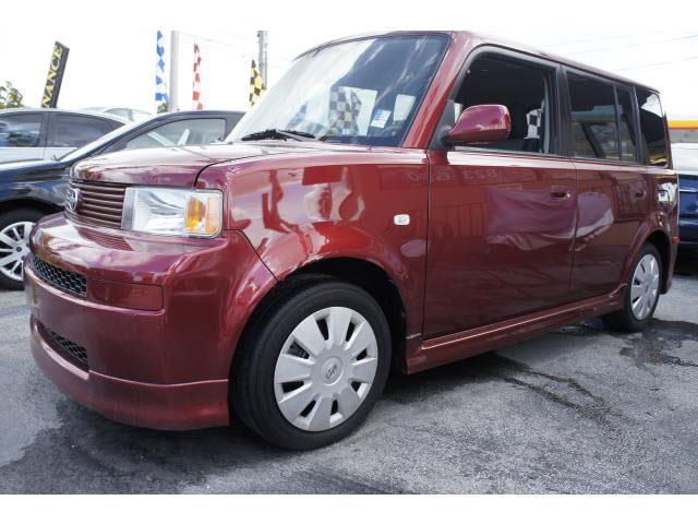 Scion xB 2006 photo 3