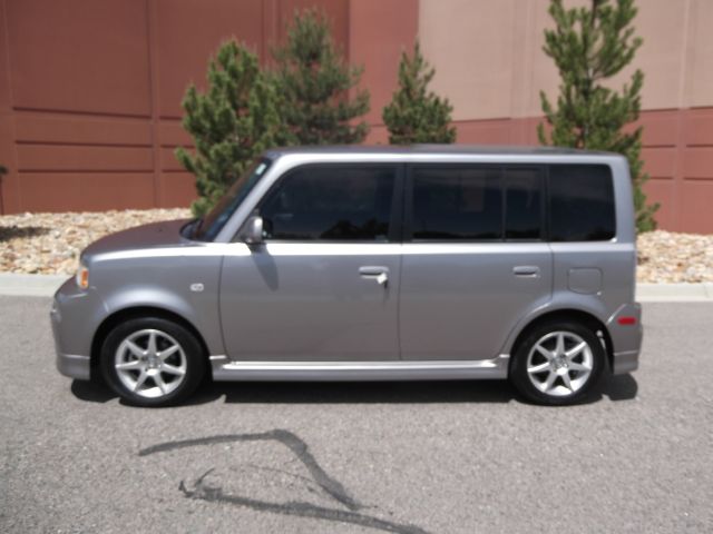 Scion xB 2006 photo 14