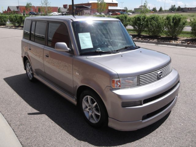 Scion xB 2006 photo 17