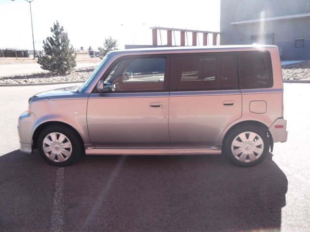 Scion xB 2006 photo 25