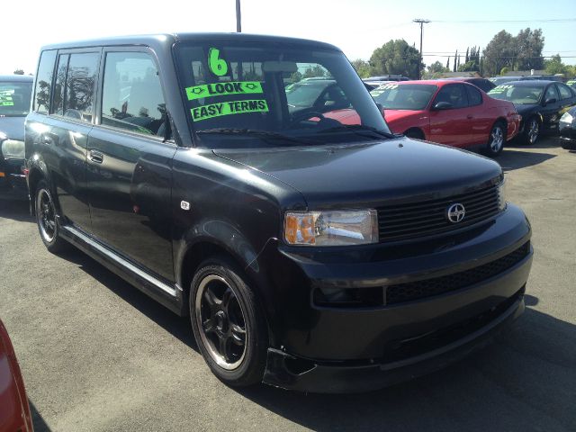 Scion xB 2006 photo 4