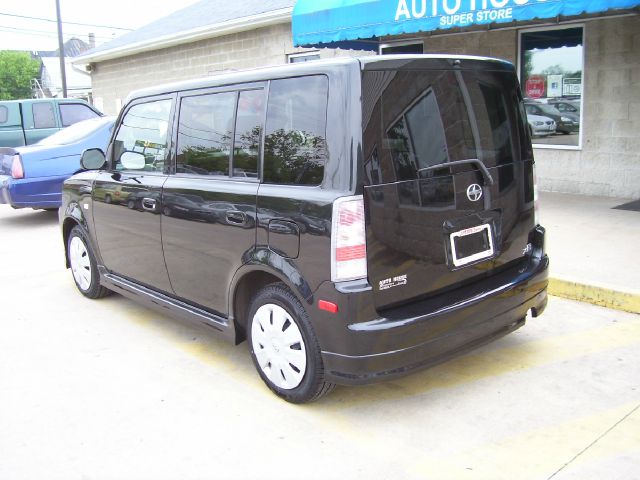 Scion xB 2006 photo 5