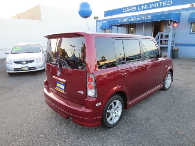 Scion xB 2006 photo 11