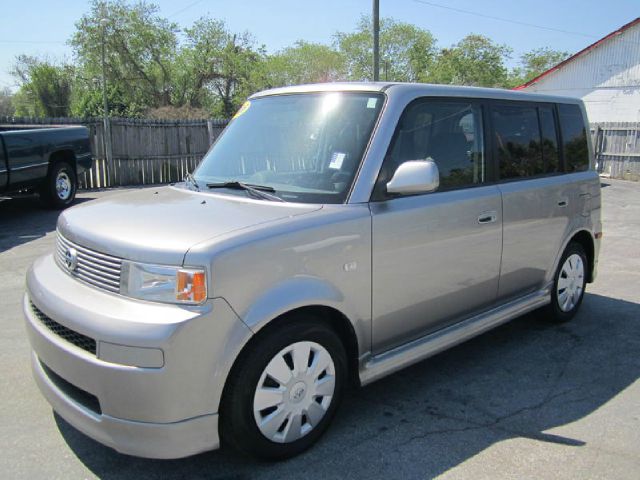 Scion xB 2006 photo 3