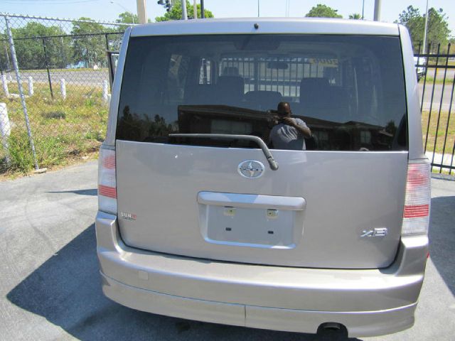 Scion xB 2006 photo 4