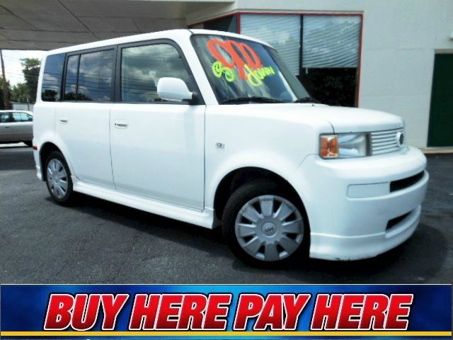 Scion xB 2006 photo 1