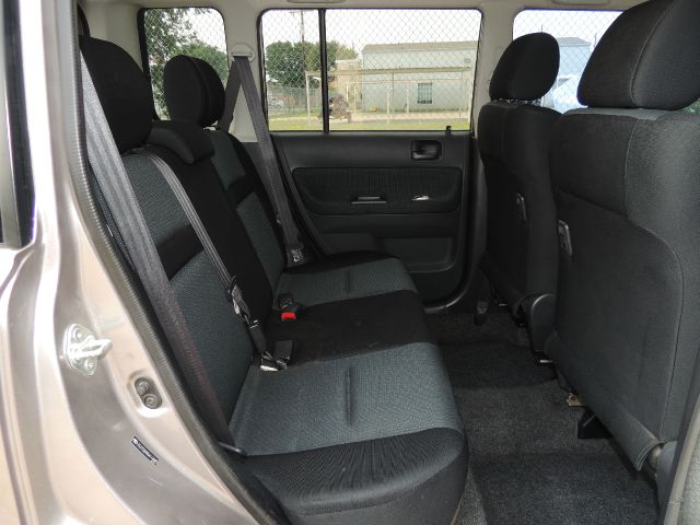 Scion xB 2006 photo 14