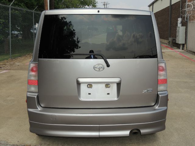 Scion xB 2006 photo 23