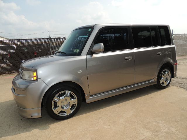 Scion xB 2006 photo 5