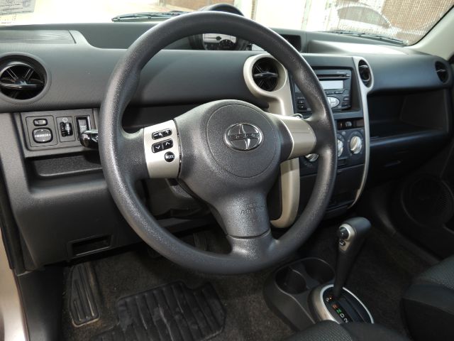 Scion xB 2006 photo 6