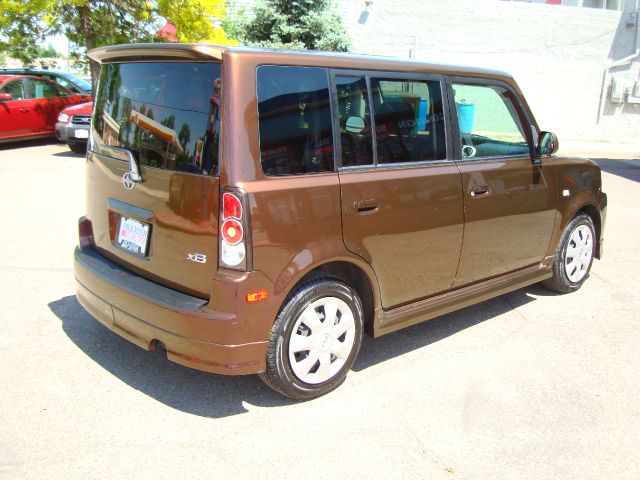 Scion xB 2006 photo 12