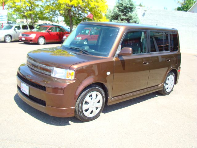 Scion xB 2006 photo 4