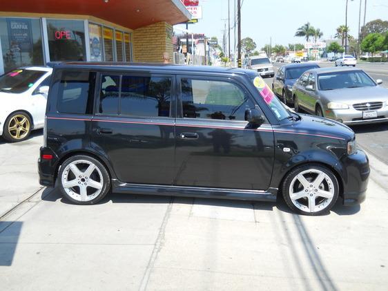 Scion xB 2006 photo 4