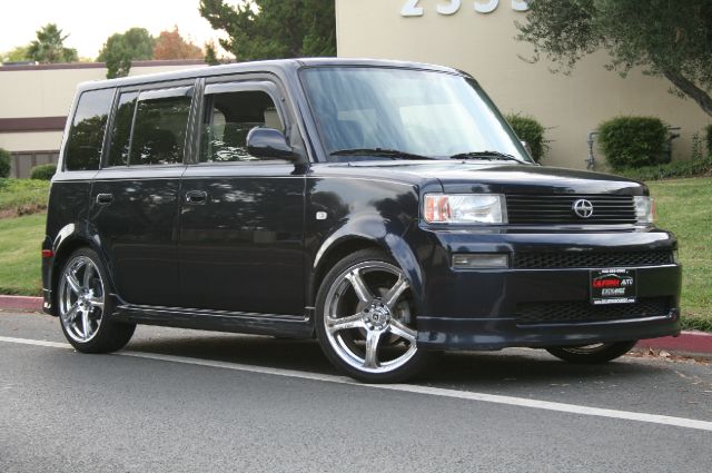 Scion xB 2006 photo 4