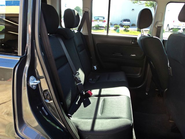 Scion xB 2006 photo 3