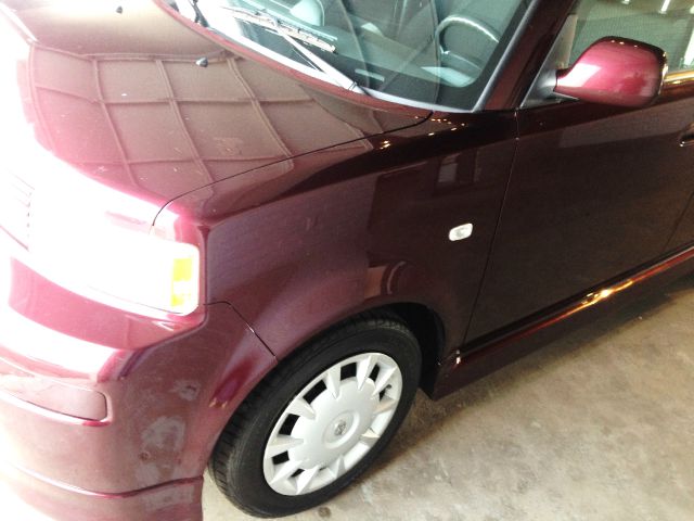 Scion xB 2006 photo 1