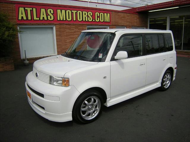 Scion xB 2006 photo 3