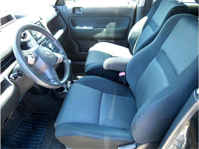 Scion xB 2006 photo 3