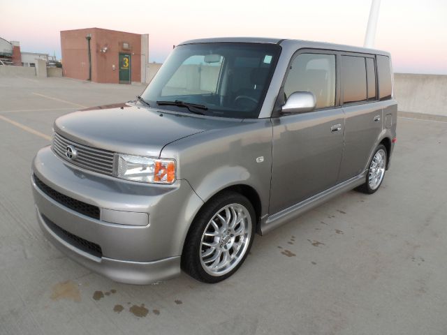 Scion xB 2006 photo 4