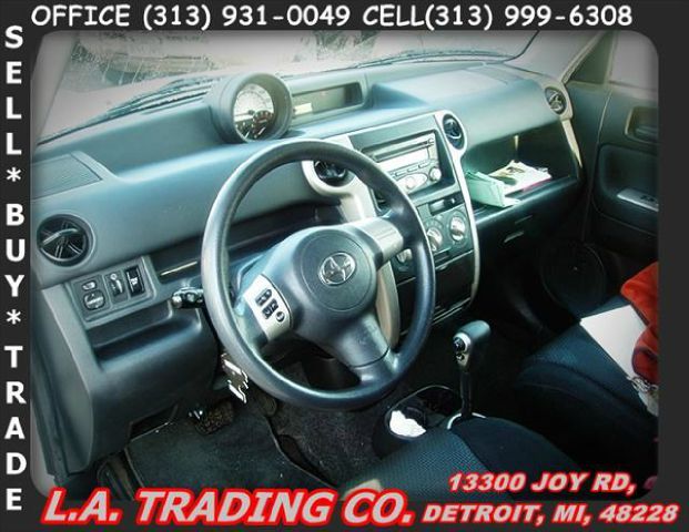 Scion xB 2006 photo 1