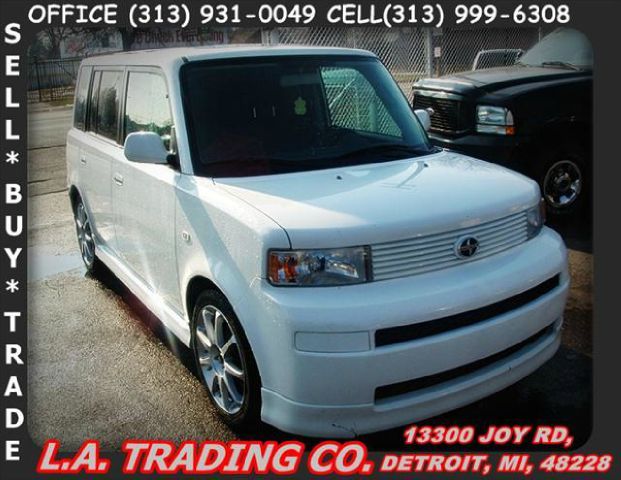 Scion xB 2006 photo 3