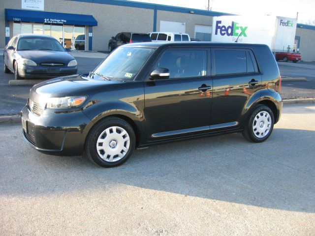 Scion xB 2008 photo 2