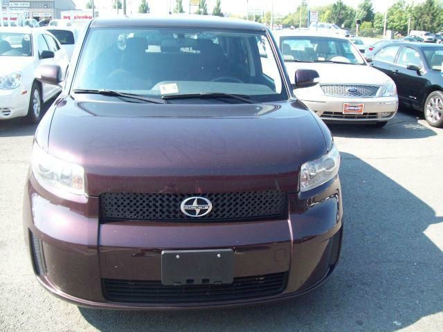 Scion xB 2008 photo 2